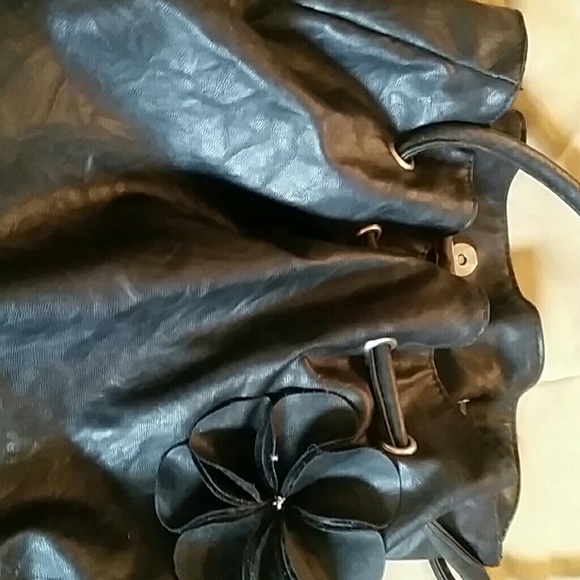 Handbag - Picture 3 of 3